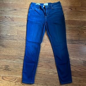 Universal thread, jeans!